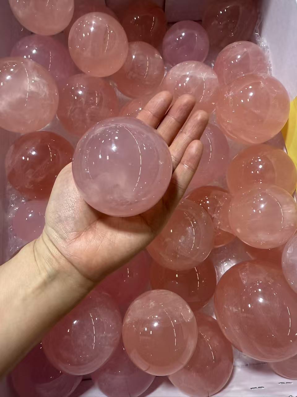 318