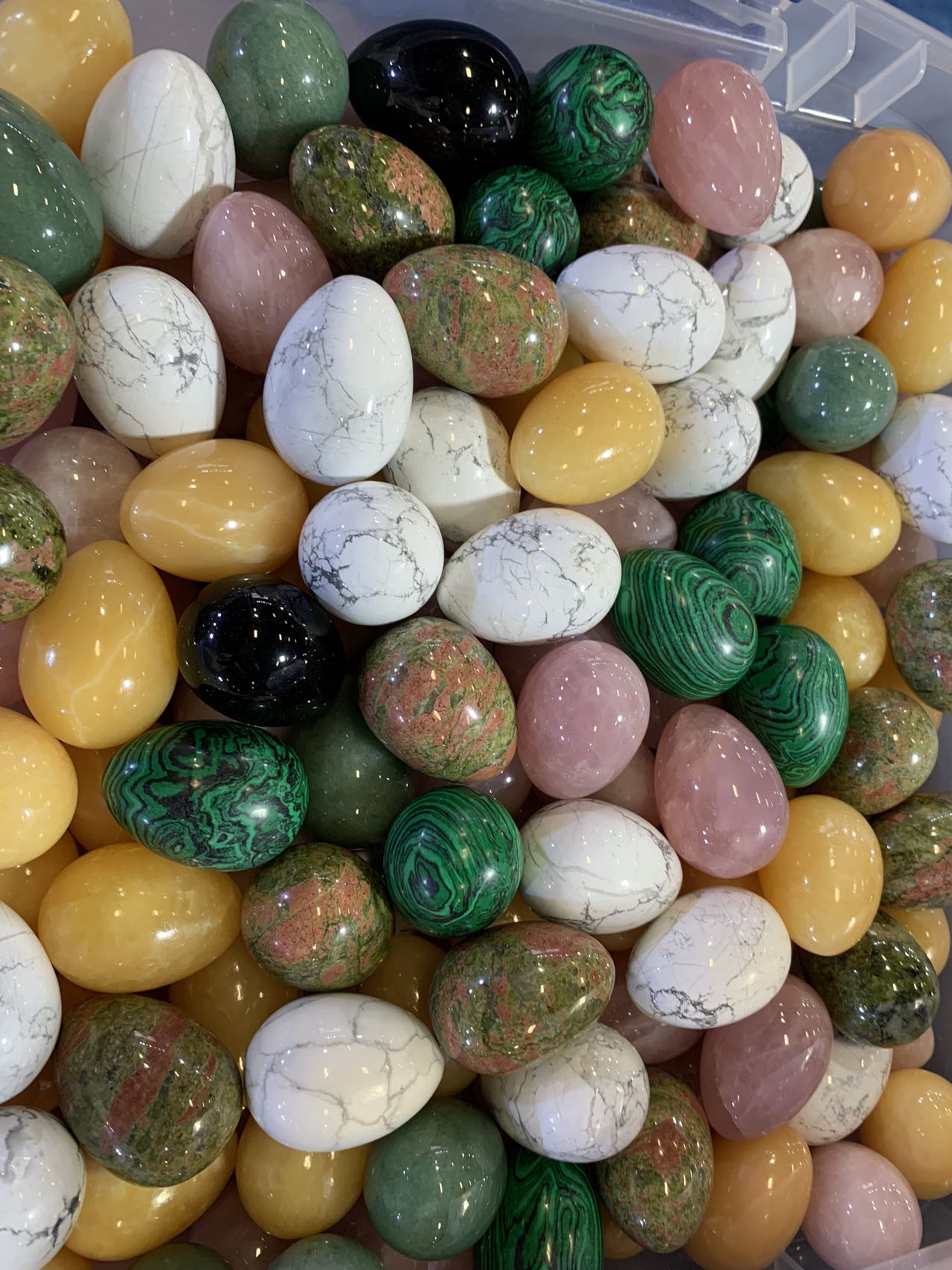 Assorted stone egg 50*35mm NO.1