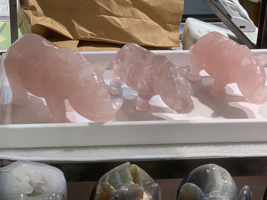 Rose quartz rhino