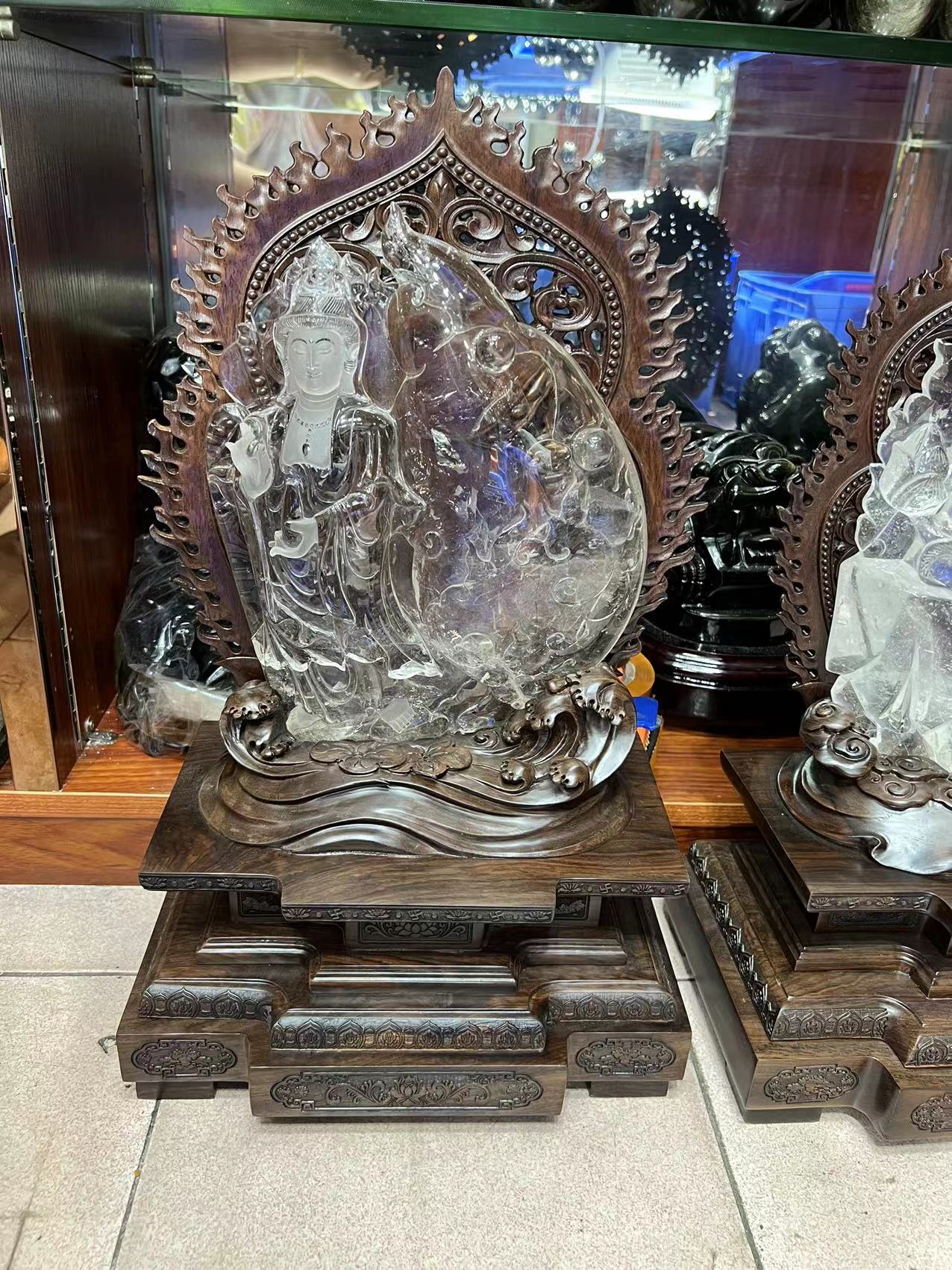 Crystal carving Kwan Yin