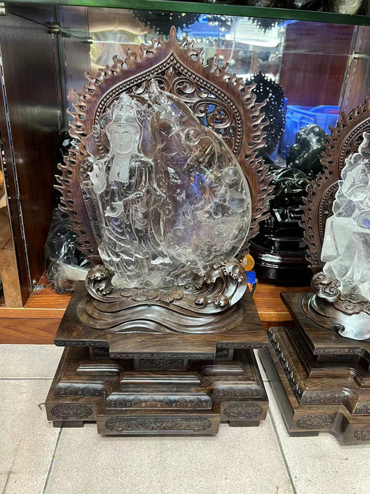 Crystal carving Kwan Yin