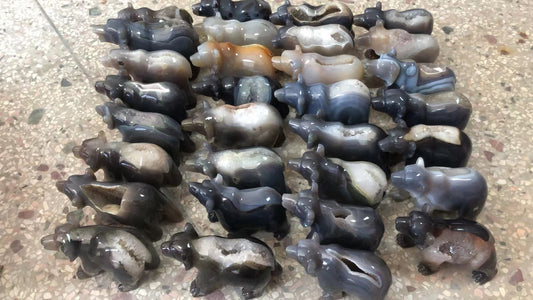 Agate carving Bear assorted size