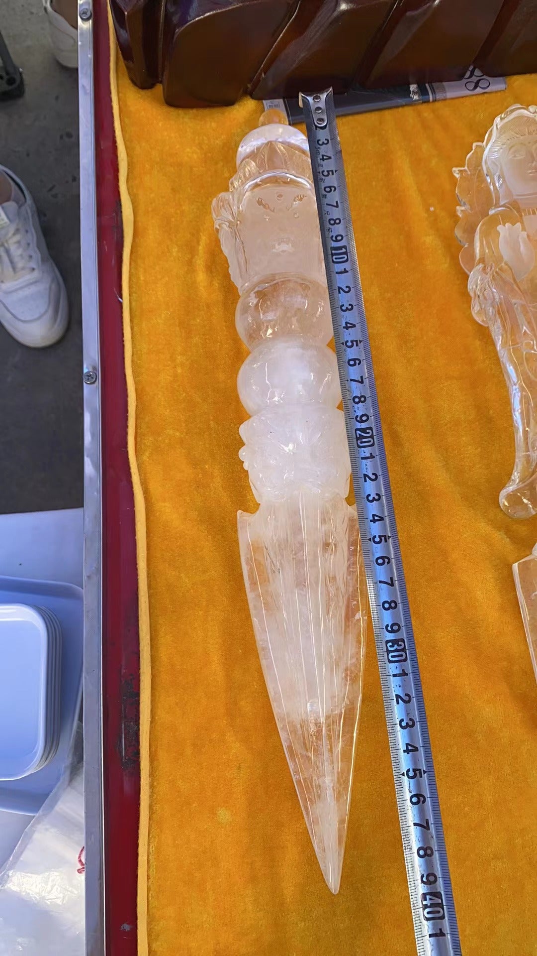 Crystal vajry