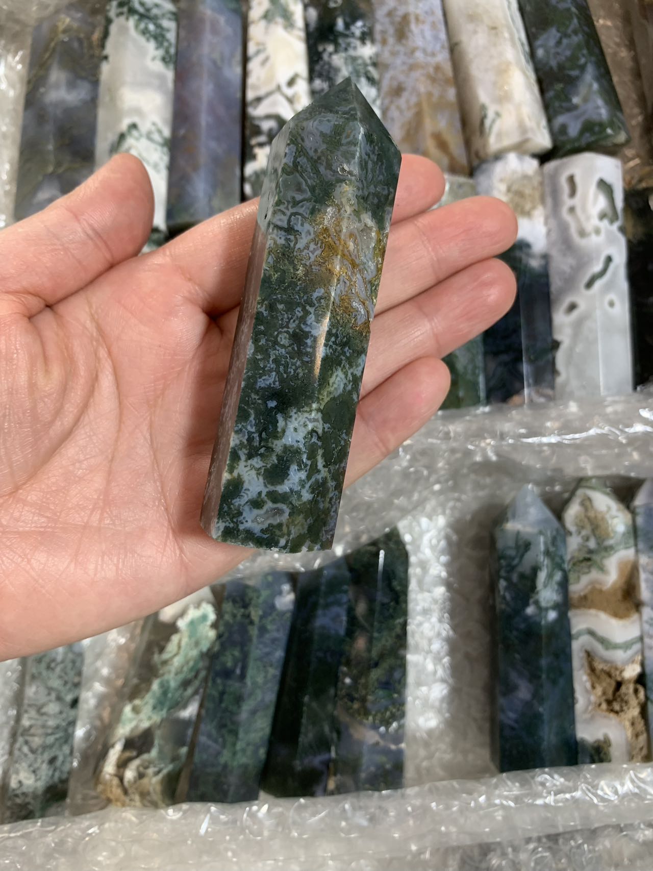 Moss agate point