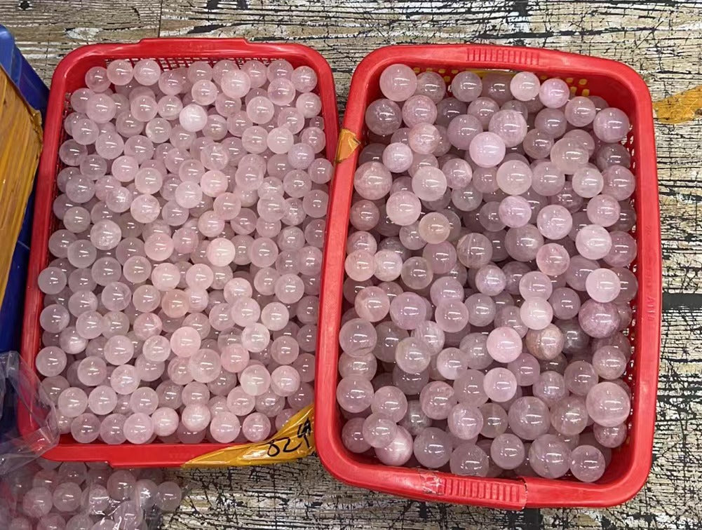 Rose quartz sphere "A quality" 30mm